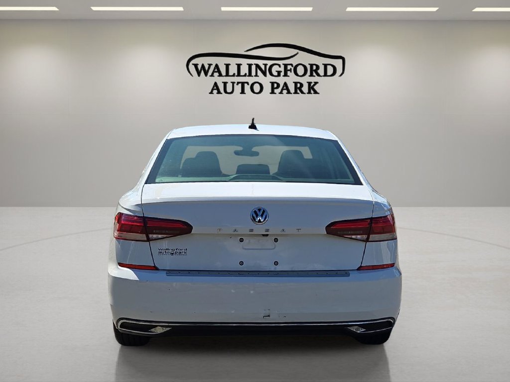 Used 2022 Volkswagen Passat 2.0T SE FWD image 5