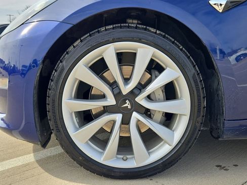 Used 2018 Tesla Model 3 image 12