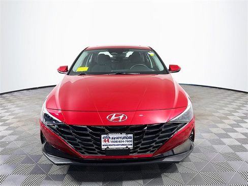 Used 2021 Hyundai Elantra SEL w/ Convenience + Premium Package image 11