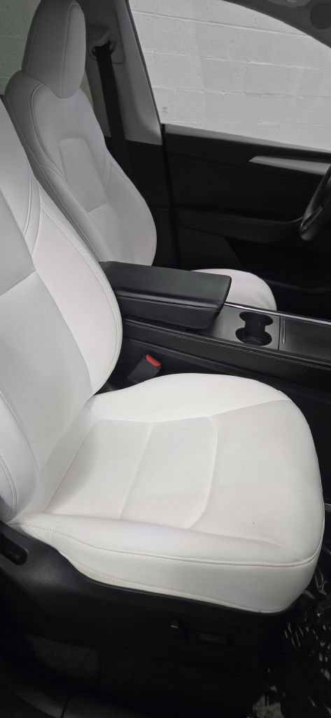 Used 2023 Tesla Model Y AWD image 9
