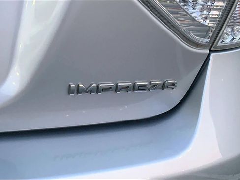 Used 2010 Subaru Impreza 2.5i Premium AWD/4WD image 8