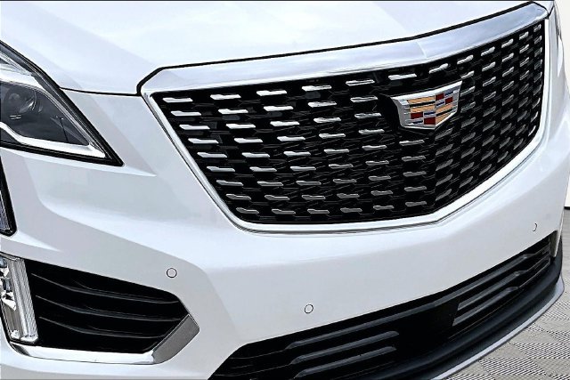 Used 2025 Cadillac XT5 Premium Luxury w/ Technology Package AWD/4WD image 30