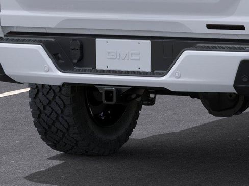 New 2026 GMC Canyon Elevation w/ Convenience Package RWD image 14