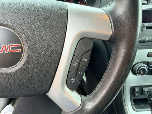 Used 2011 GMC Acadia SLE FWD image 15