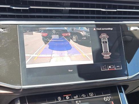 Used 2019 Audi Q8 Premium w/ Convenience Package AWD/4WD image 16