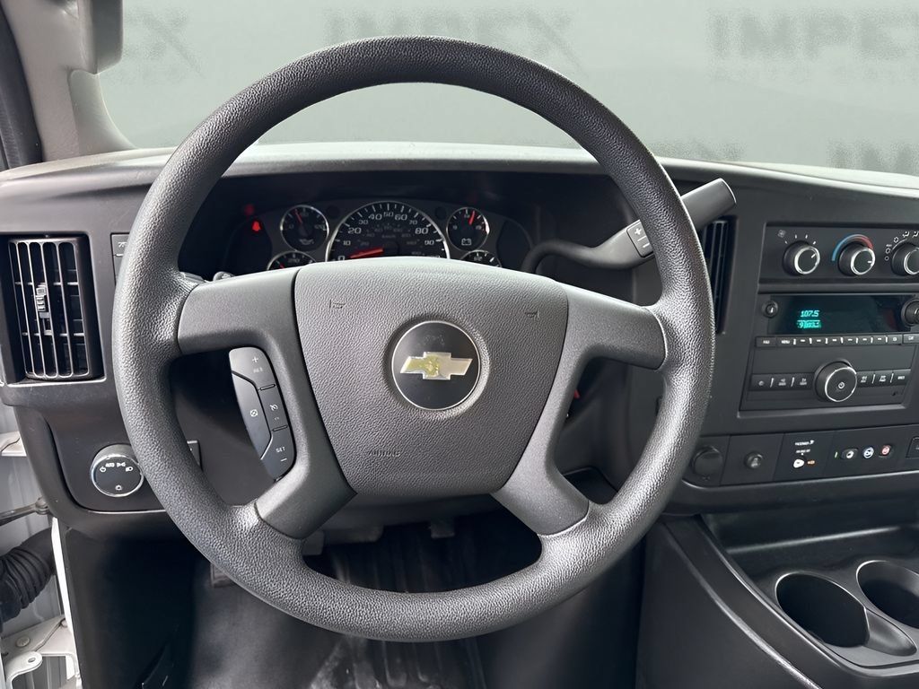 Used 2024 Chevrolet Express 3500 w/ Power Convenience Package RWD image 12