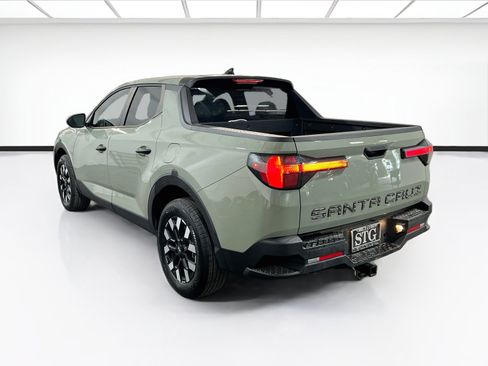 Used 2025 Hyundai Santa Cruz SE FWD image 6