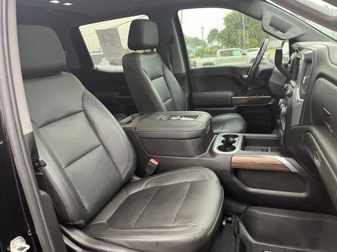 Used 2019 Chevrolet Silverado 1500 RST w/ True North Edition AWD/4WD image 11