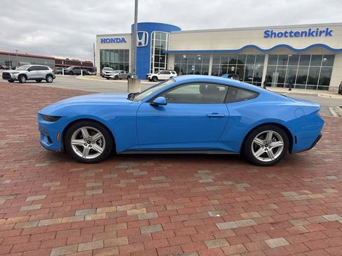 Used 2026 Ford Mustang Premium RWD image 3