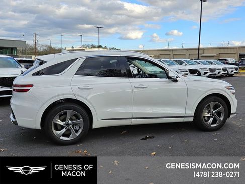 New 2026 Genesis GV70 2.5T Select image 10
