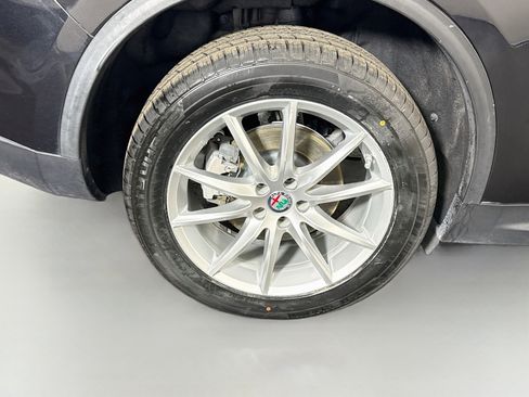 Used 2018 Alfa Romeo Stelvio Ti AWD/4WD image 33