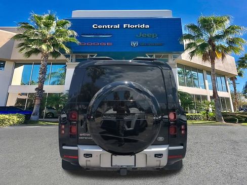Used 2023 Land Rover Defender 130 SE AWD/4WD image 6