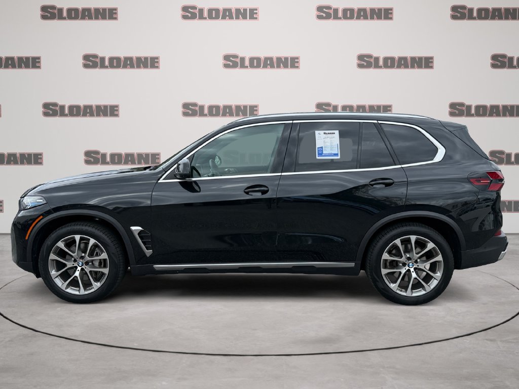 Certified 2024 BMW X5 xDrive40i w/ Premium Package AWD/4WD image 2