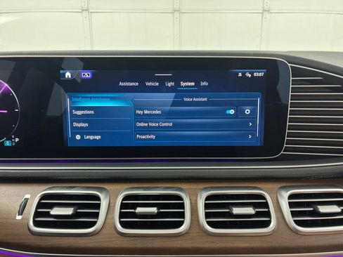 Used 2024 Mercedes-Benz GLE 450 4MATIC image 42