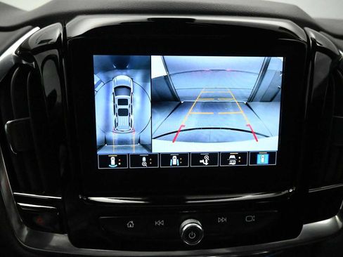 Used 2023 Chevrolet Traverse High Country AWD/4WD image 14