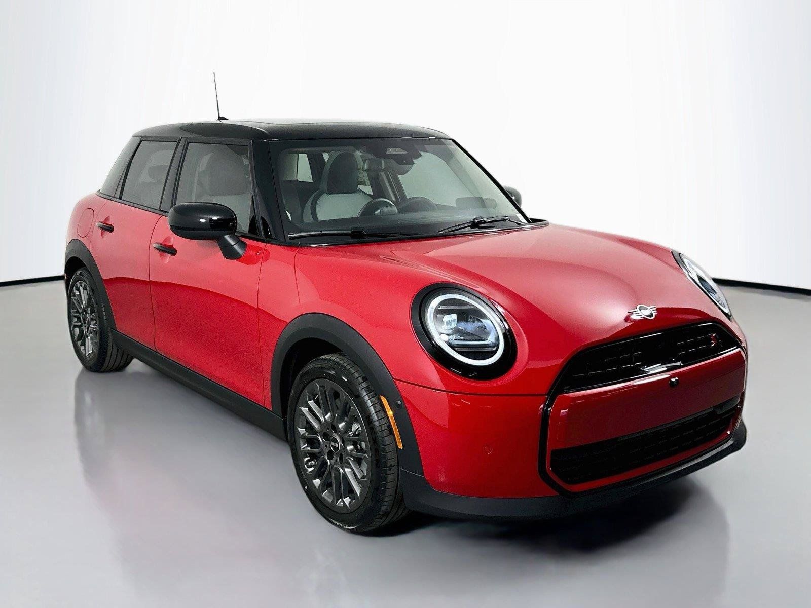 Used 2025 MINI Cooper S FWD image 3