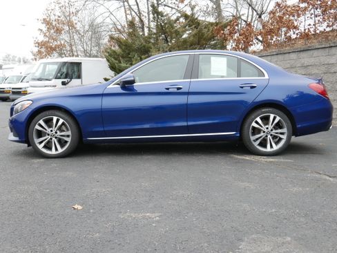Used 2018 Mercedes-Benz C 300 4MATIC Sedan image 3