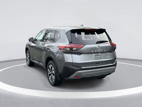 Used 2021 Nissan Rogue SV image 7