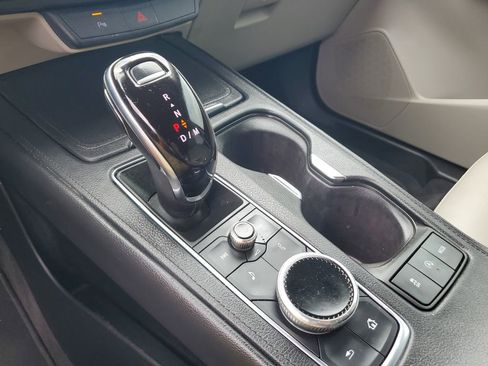 Used 2023 Cadillac XT4 Luxury image 18