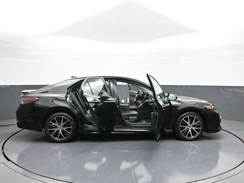 Certified 2023 Toyota Camry SE image 41