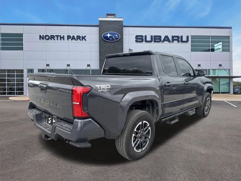 Used 2025 Toyota Tacoma TRD Sport RWD image 3