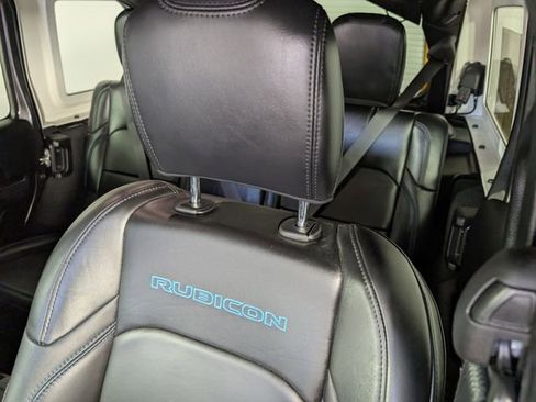 Used 2024 Jeep Wrangler Unlimited Rubicon 4xe w/ Technology Group image 18