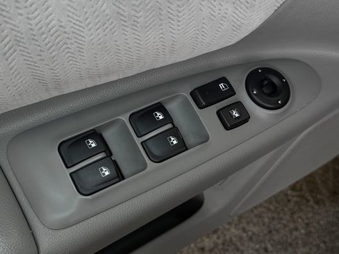 Used 2009 Kia Optima LX FWD image 11