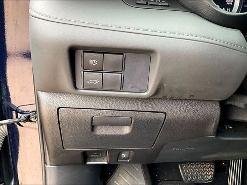 Used 2021 Toyota Highlander XSE FWD image 33