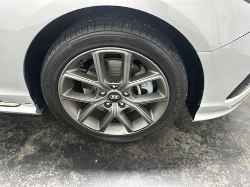 Used 2018 Hyundai Sonata Sport FWD image 4