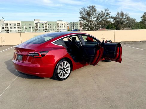 Used 2020 Tesla Model 3 Standard Range Plus RWD image 45