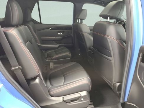 Used 2024 Honda Pilot TrailSport image 18