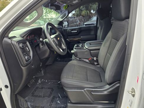 Used 2020 Chevrolet Silverado 1500 LT image 17