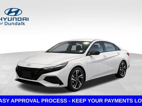 Used 2025 Hyundai Elantra Sport image 1