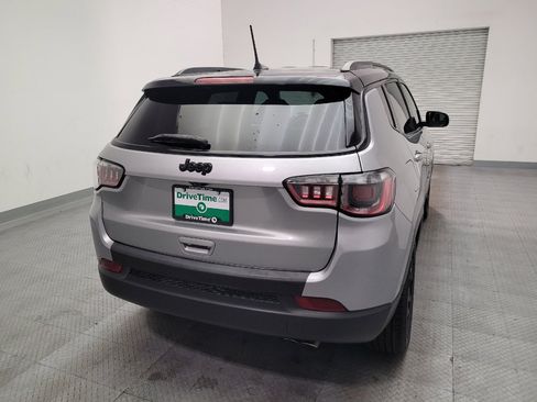 Used 2022 Jeep Compass Latitude w/ Convenience Group FWD image 7