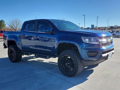 Used 2019 Chevrolet Colorado LT image 2