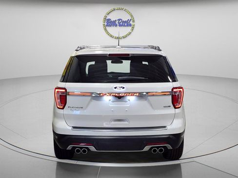 Used 2018 Ford Explorer Platinum AWD/4WD image 5