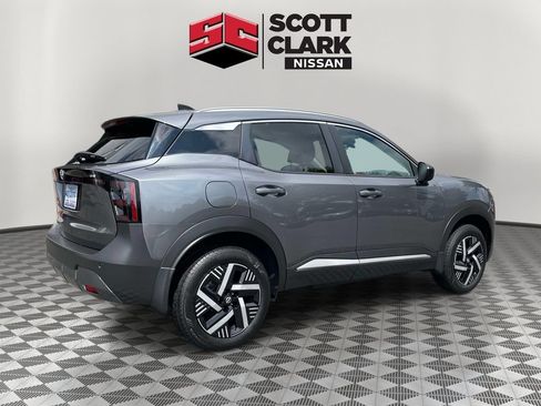 Used 2026 Nissan Kicks SV FWD image 5