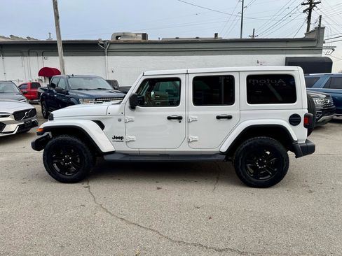 Used 2020 Jeep Wrangler Unlimited Sahara AWD/4WD image 7