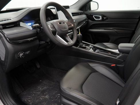 New 2026 Jeep Compass Latitude AWD/4WD image 16