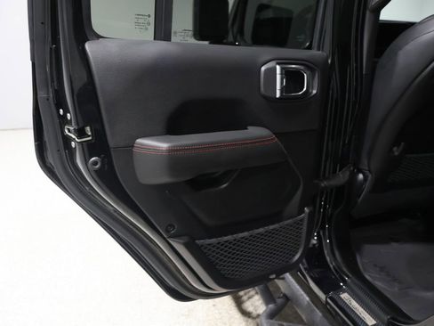 Certified 2025 Jeep Wrangler Unlimited Rubicon w/ XTREMEE 35" Tire Package image 19