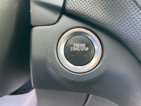 Used 2022 Chevrolet Equinox Premier w/ LPO, Floor Liner Package image 22