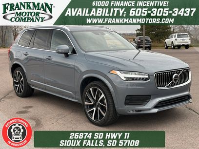Used 2022 Volvo XC90 T6 Momentum w/ Advanced Package