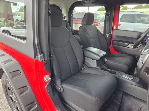 Used 2016 Jeep Wrangler Sport AWD/4WD image 10