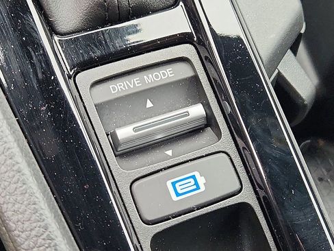 Used 2025 Honda Accord Sport image 14