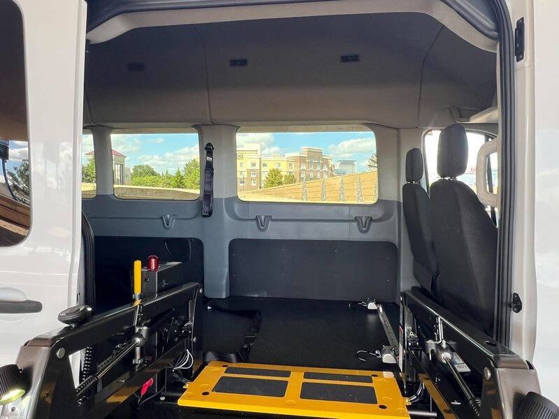 Used 2016 Ford Transit 350 XL RWD image 47