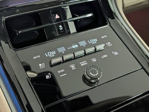 New 2026 Porsche Panamera 4 E-Hybrid AWD/4WD image 34