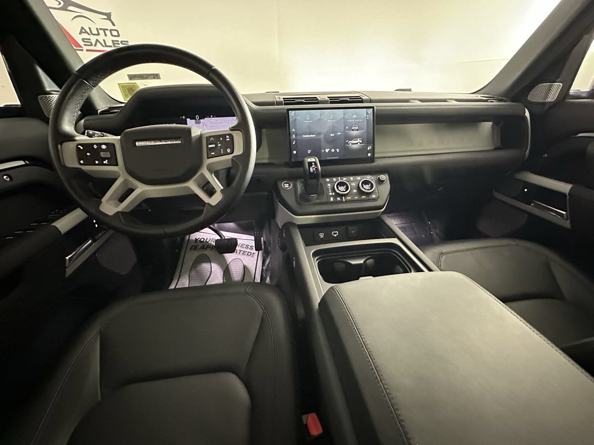 Used 2024 Land Rover Defender 130 S AWD/4WD image 33