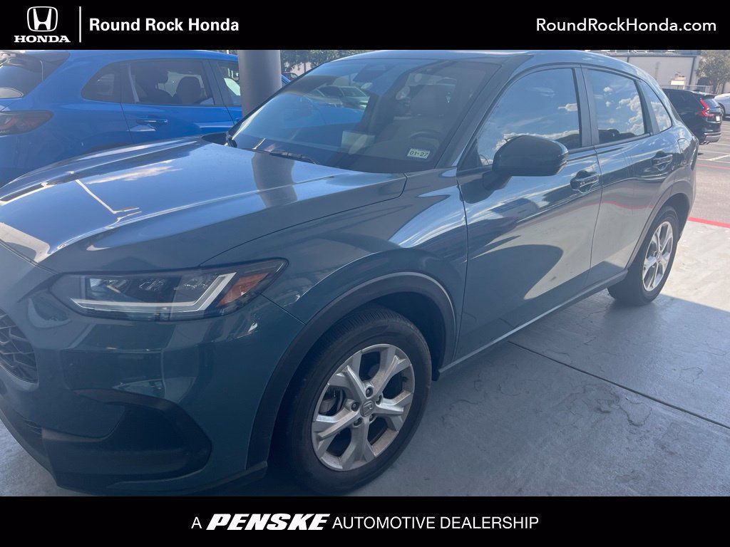 Used 2024 Honda HR-V LX image 1
