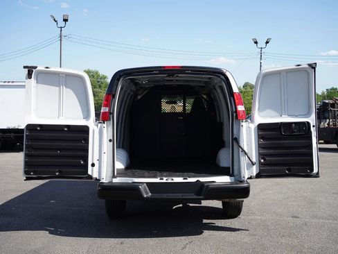 Used 2025 Chevrolet Express 2500 w/ Communications Package RWD image 11