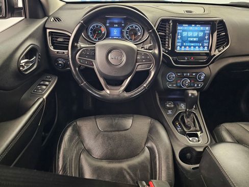 Used 2020 Jeep Cherokee Limited image 15